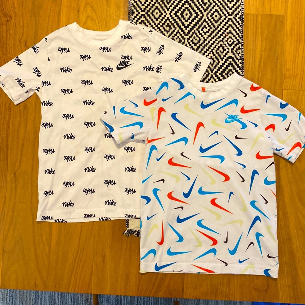 Boys Nike Shirts. Excellent Condition. Size Medium